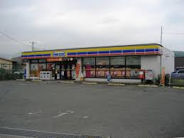 コンビニ　ミニストップ秦野尾尻店（コンビニ）まで141m