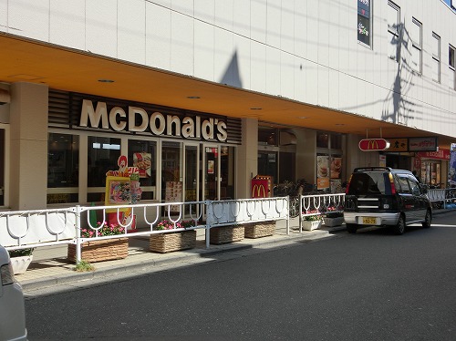 飲食店　マクドナルド東武霞ヶ関店（飲食店）まで199m