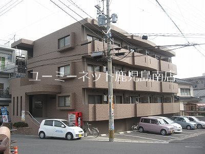 グランドゥール木元の建物外観