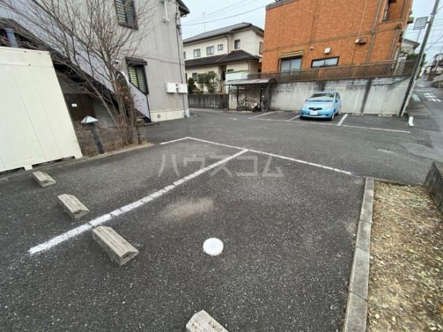 【カサグランデの駐車場】