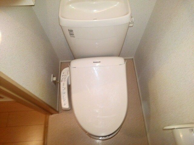 【ルピナスのトイレ】