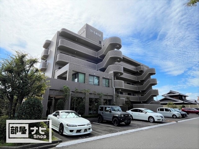 【スカール明日香の建物外観】