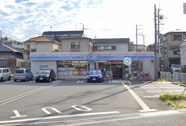 【ALEGRIA岡町のコンビニ】