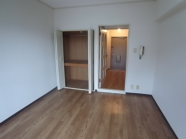 シャルムメゾン六甲道の居間写真