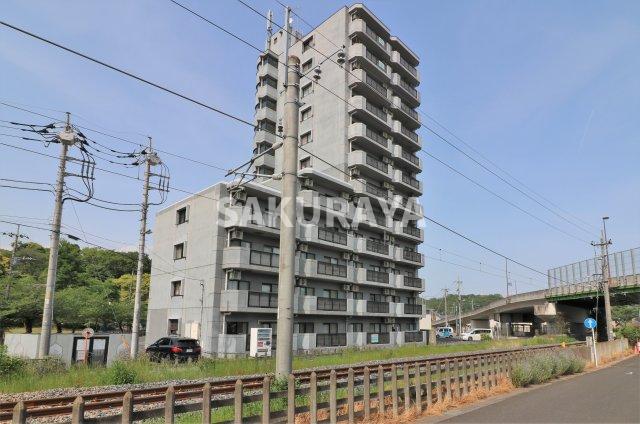 パークサイドヒルズの建物外観