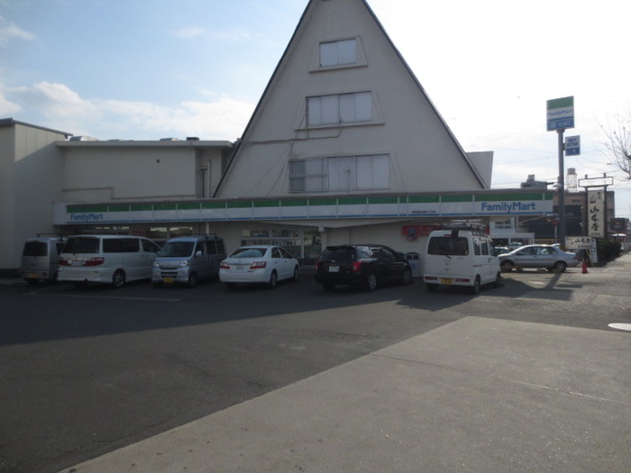 コンビニ　ファミリーマート壇渓通店（コンビニ）まで400m