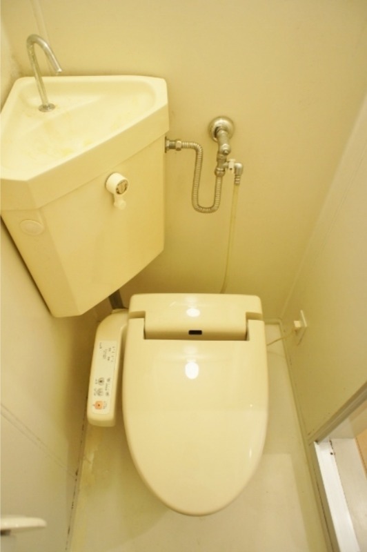 トイレ　図面と現状に相違がある場合には現状を優先