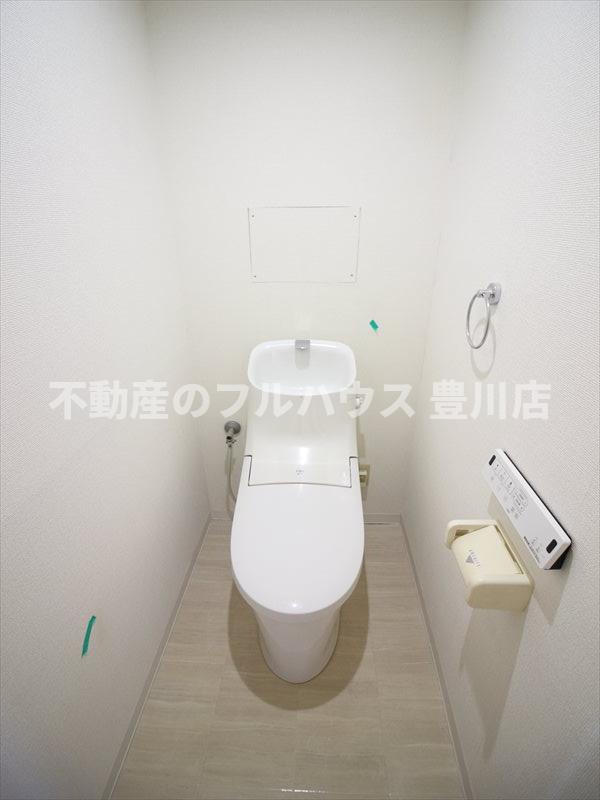 名鉄名古屋本線 国府駅 徒歩7分 3階建 築31年のトイレ写真