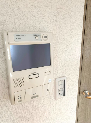 セキュリティ　☆モニター付きインターホン☆