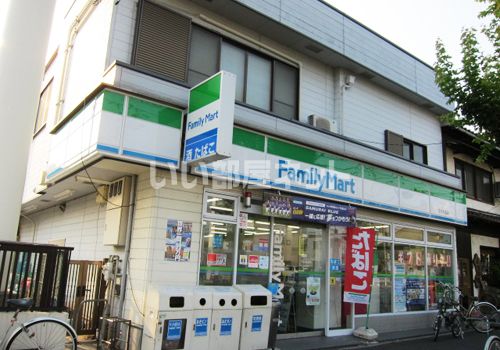 コンビニ　ファミリーマート 千種田代本通四丁目店（コンビニ）まで384m