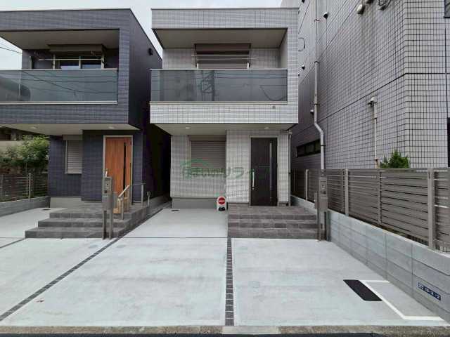 建物外観　北新宿戸建