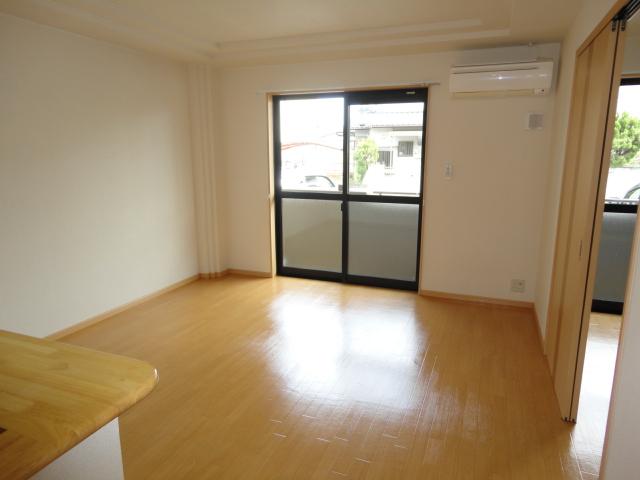 居室・リビング　リビング