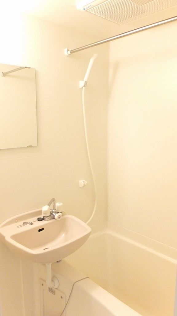 バス・シャワールーム　バス