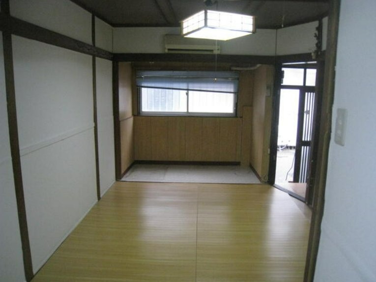 葛の葉1丁目貸家の居間写真