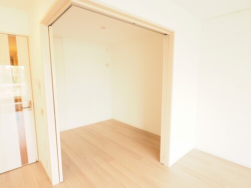 その他　洋室４．５帖