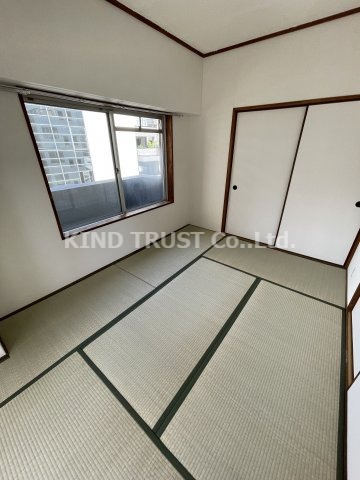 収納　い草の香りが落ち着く素敵な和室です