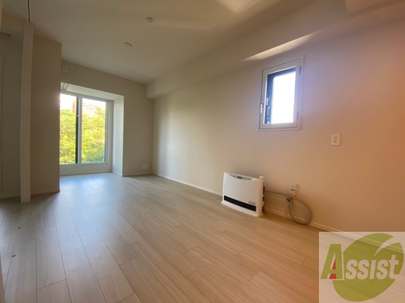 居室・リビング　広くてキレイなお部屋が広がっていて、充実した生活が送れそう。