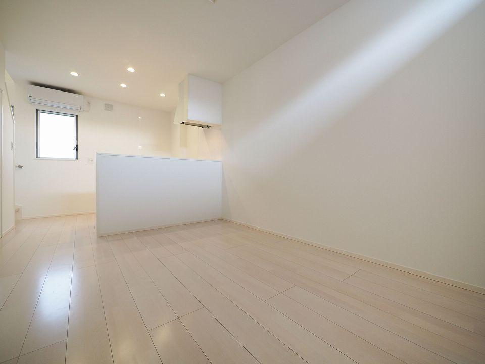 その他部屋・スペース　2Ｆ洋室5.8帖、寝室に丁度良いゆとりある間取り