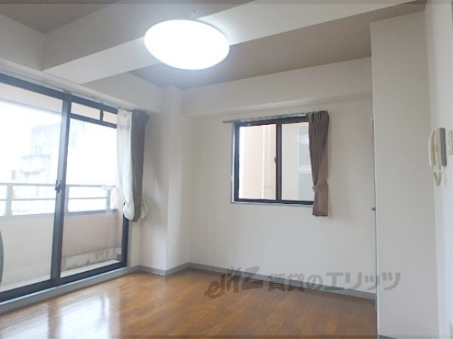 居室・リビング　洋室