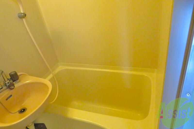 バス・シャワールーム　湯船にゆっくりと一日の疲れが取れますね。