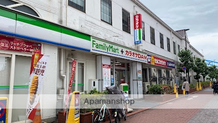 コンビニ　ファミリーマート蒲田南口駅前店（コンビニ）まで147m