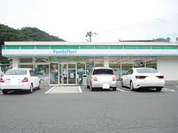 コンビニ　ファミリーマート 三原中之町店（コンビニ）まで1208m