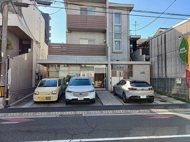 病院　おやまクリニック（病院）まで149m