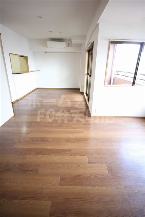 居室・リビング　使いやすい居間です