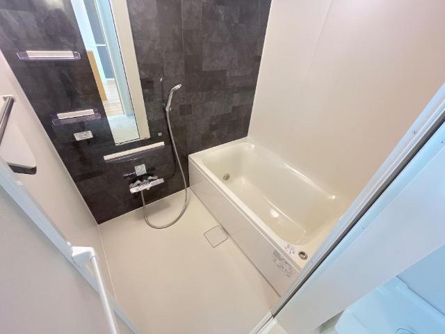 バス・シャワールーム　バス（イメージ）