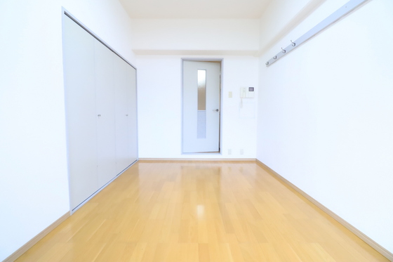 居室・リビング　※別部屋の写真です