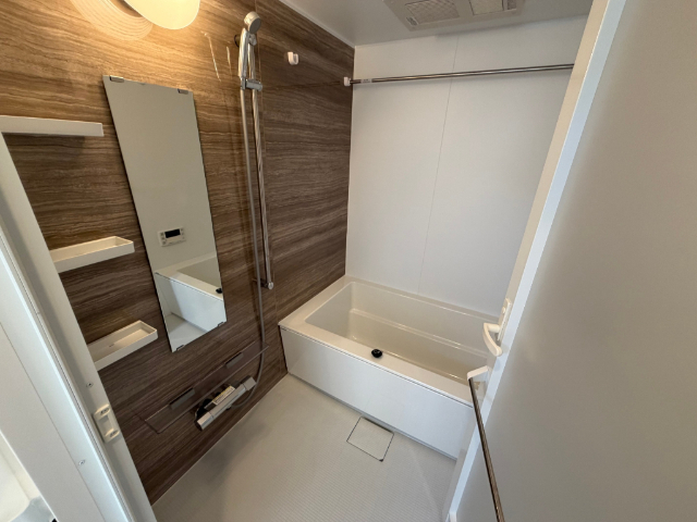 バス・シャワールーム　１５０３号室の写真になります。