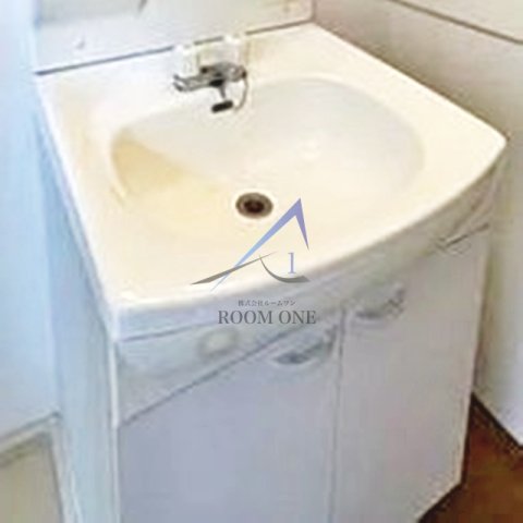 洗面設備　独立洗面台です。