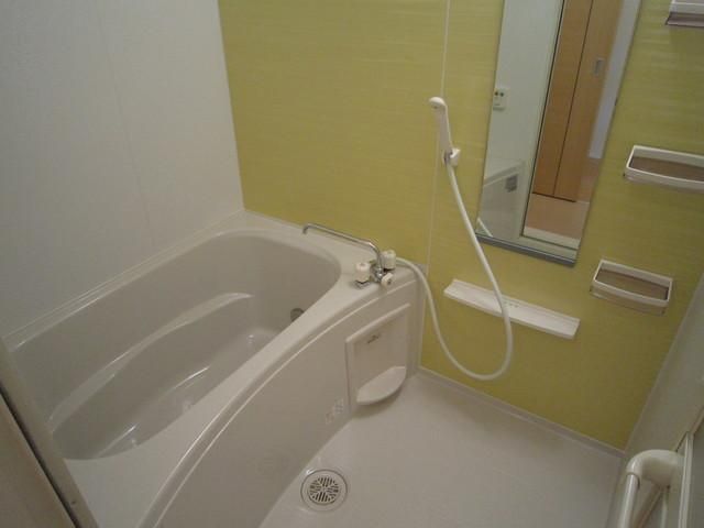 バス・シャワールーム　★追い焚き付きバス★