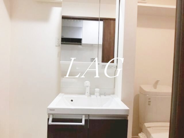 洗面設備　洗面台です。