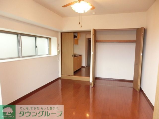 居室・リビング　最上階角部屋