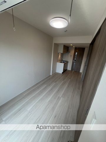 ジオエント早稲田の居間写真