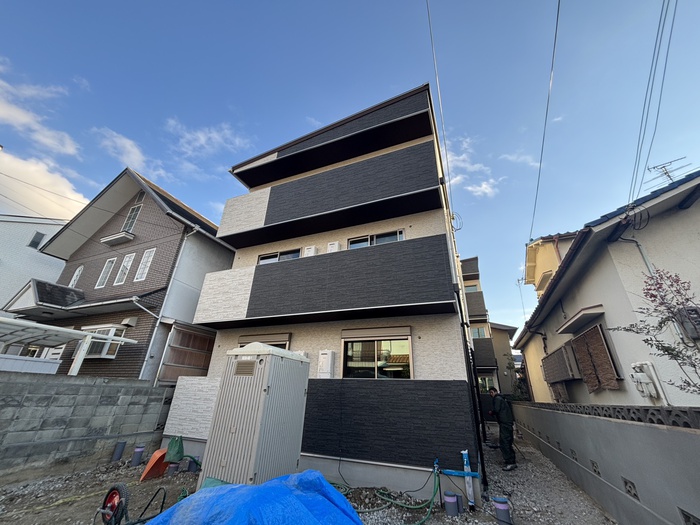 建物外観　建築中