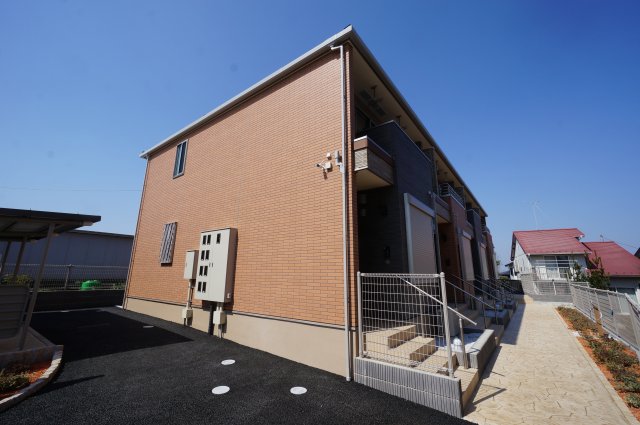 建物外観　物件、駅でお待ち合わせでのご案内歓迎！