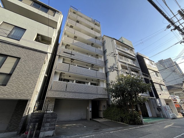 建物外観　落ち着いた雰囲気の外観です