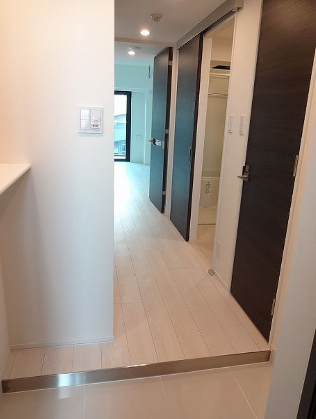 玄関　（別タイプ参考写真）ＴＨＥ　ＰＬＡＣＥ　ＫＯＭＡＧＯＭＥ　北