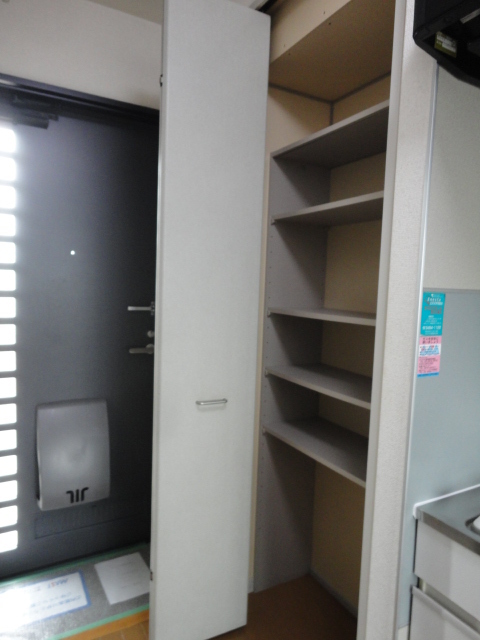 玄関　３０１の写真になります