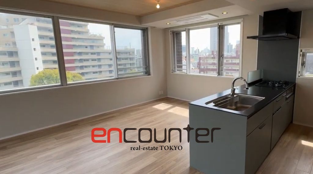 居室・リビング　※同マンション別室参考写真