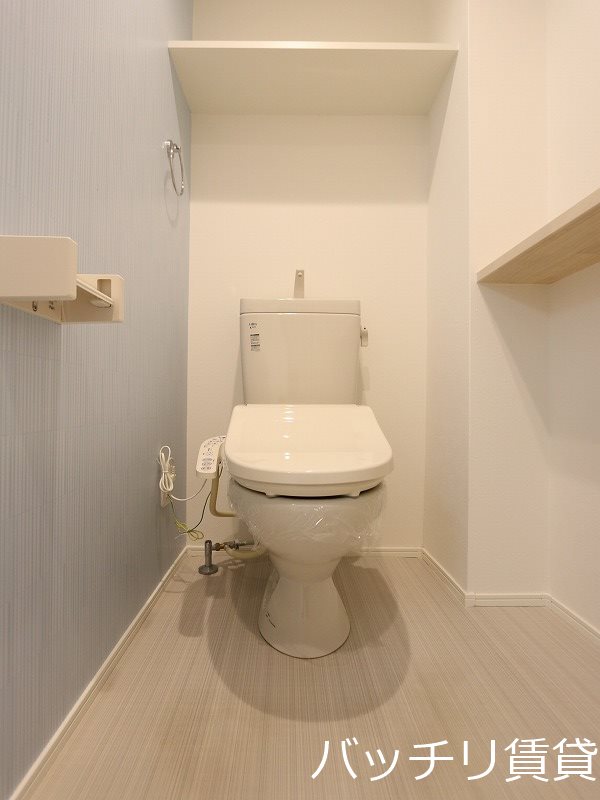 トイレ　同型タイプの為、現状を優先致します。