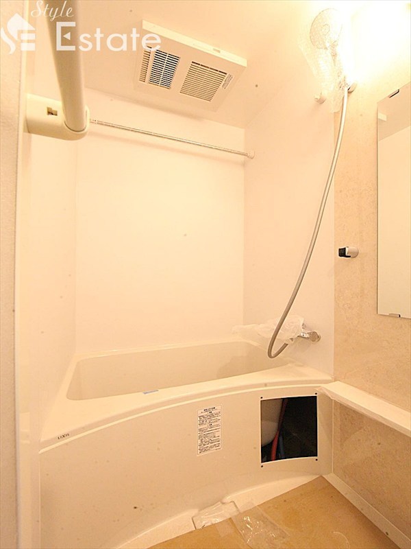 バス・シャワールーム　バスルーム