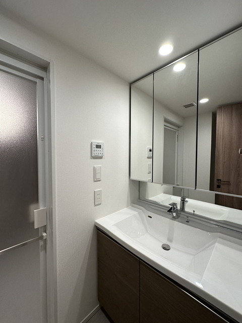 洗面設備　※写真は同タイプ住戸です。