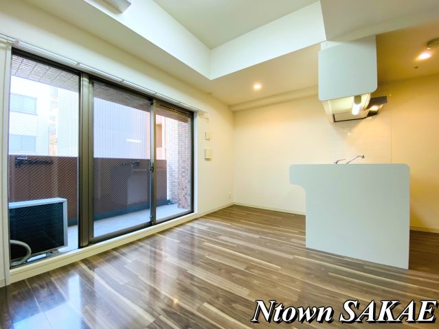 居室・リビング　こちらのリビングで趣味の時間をお楽しみください