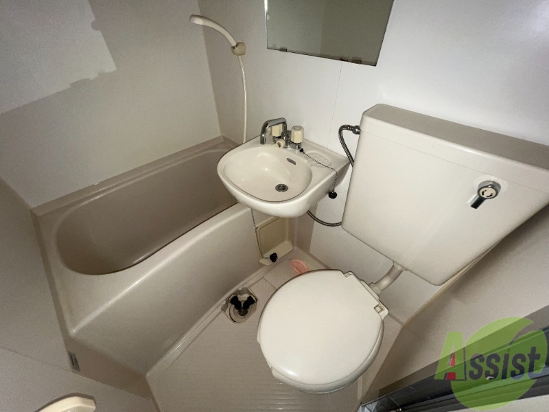 トイレ　こちらはトイレです。清潔感があっていいですね。