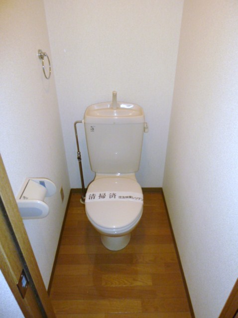 トイレ　個室タイプのトイレ