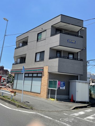 建物外観　川崎大師駅徒歩１分です。