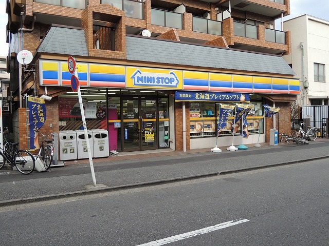 コンビニ　ミニストップ「川崎大師前店」（コンビニ）まで334m